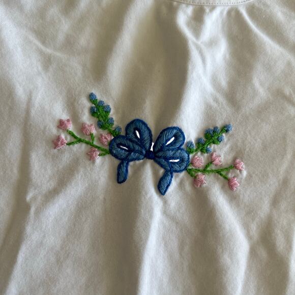 The Smocking Place White Dress with Blue Bird Embroidery - Size 6 - Picture 4 of 4